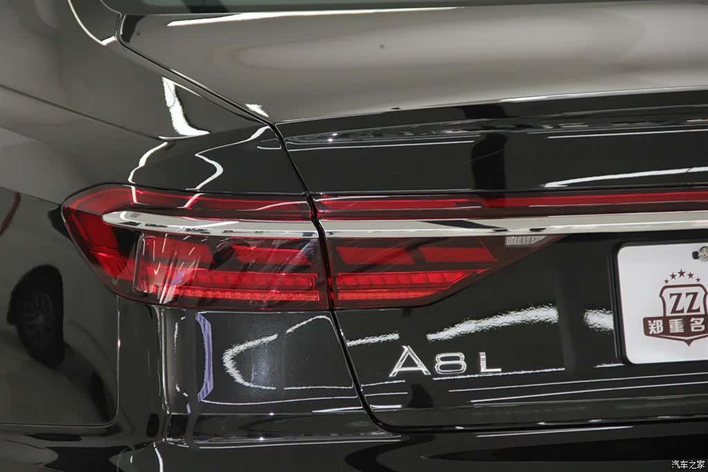 Audi A8L, 2023 32