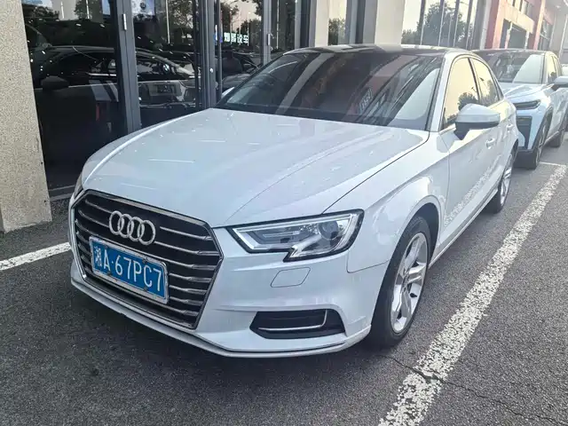 Audi A3 2021 — купить из Китая под заказ