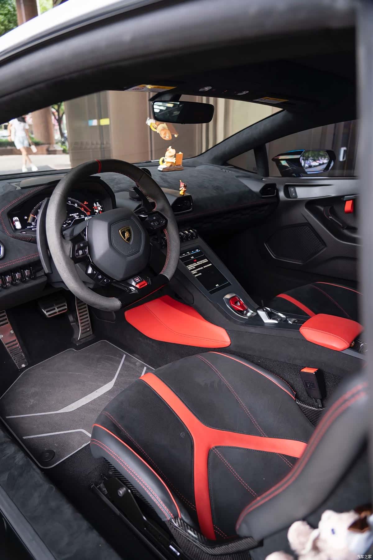 Lamborghini Huracán, 2023 10