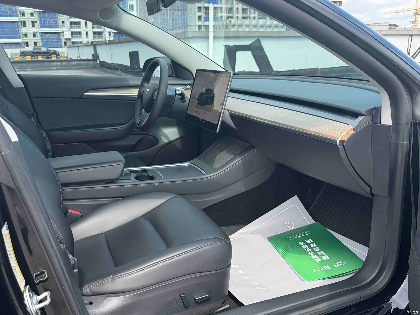 Tesla Model 3, 2022 9