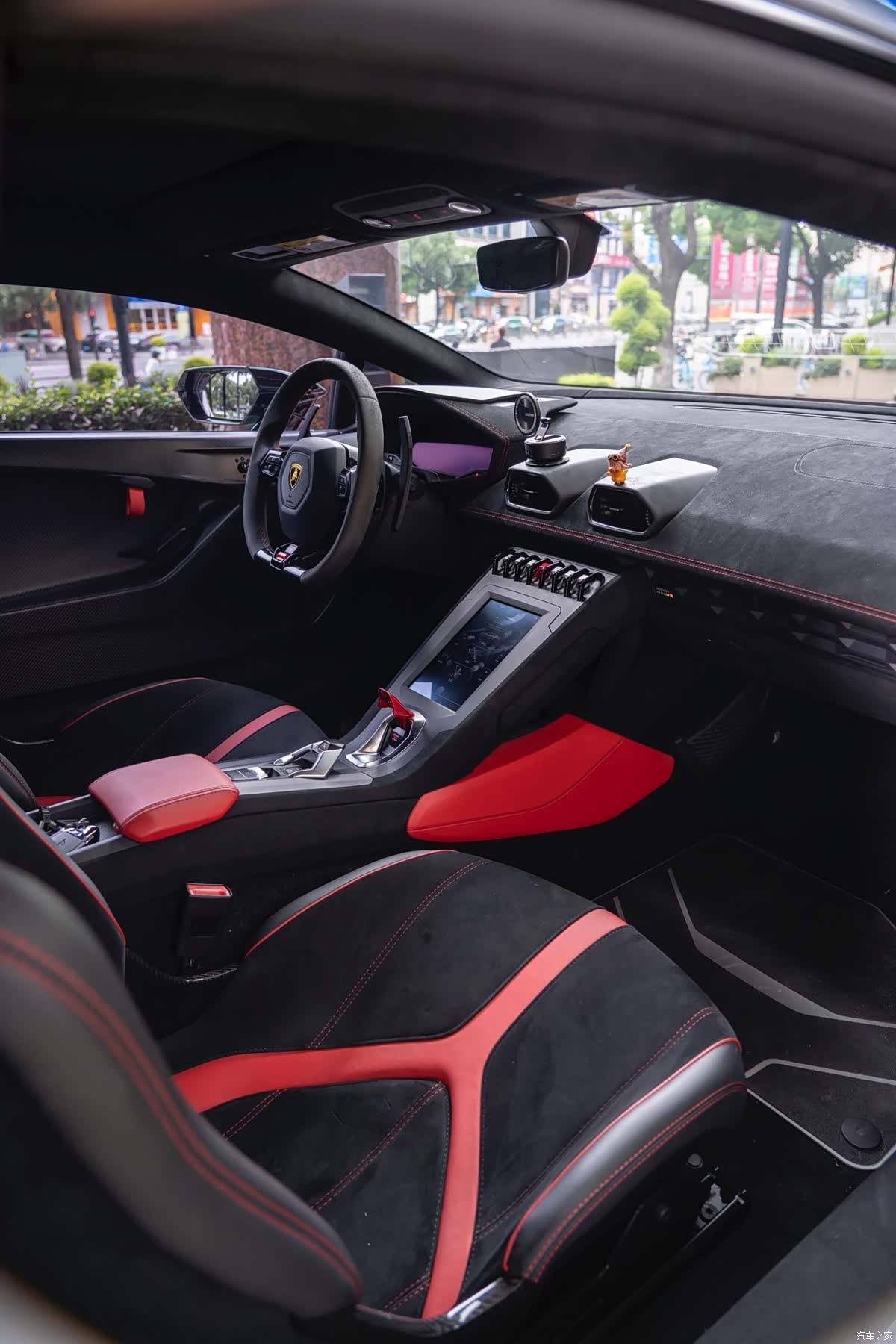Lamborghini Huracán, 2023 23