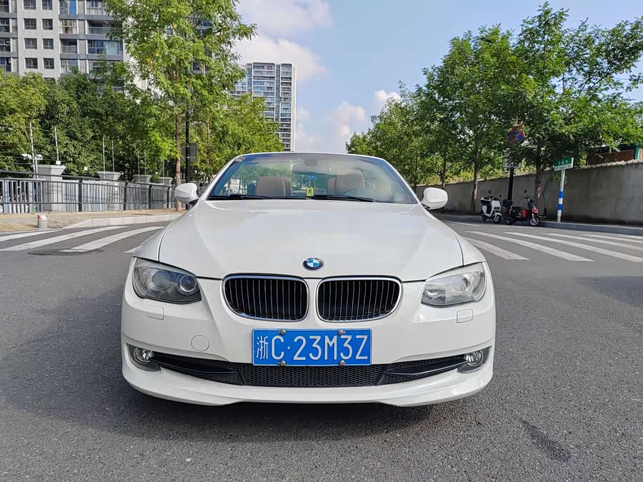 BMW 3 Series 2011, фото 2