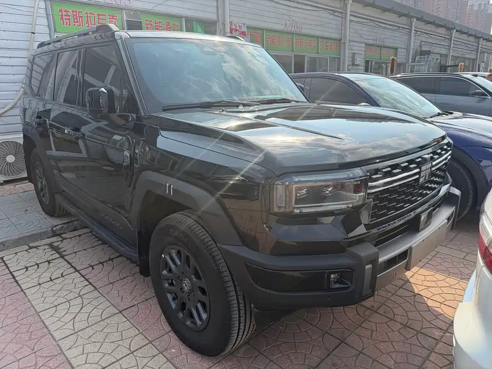Landwind G700