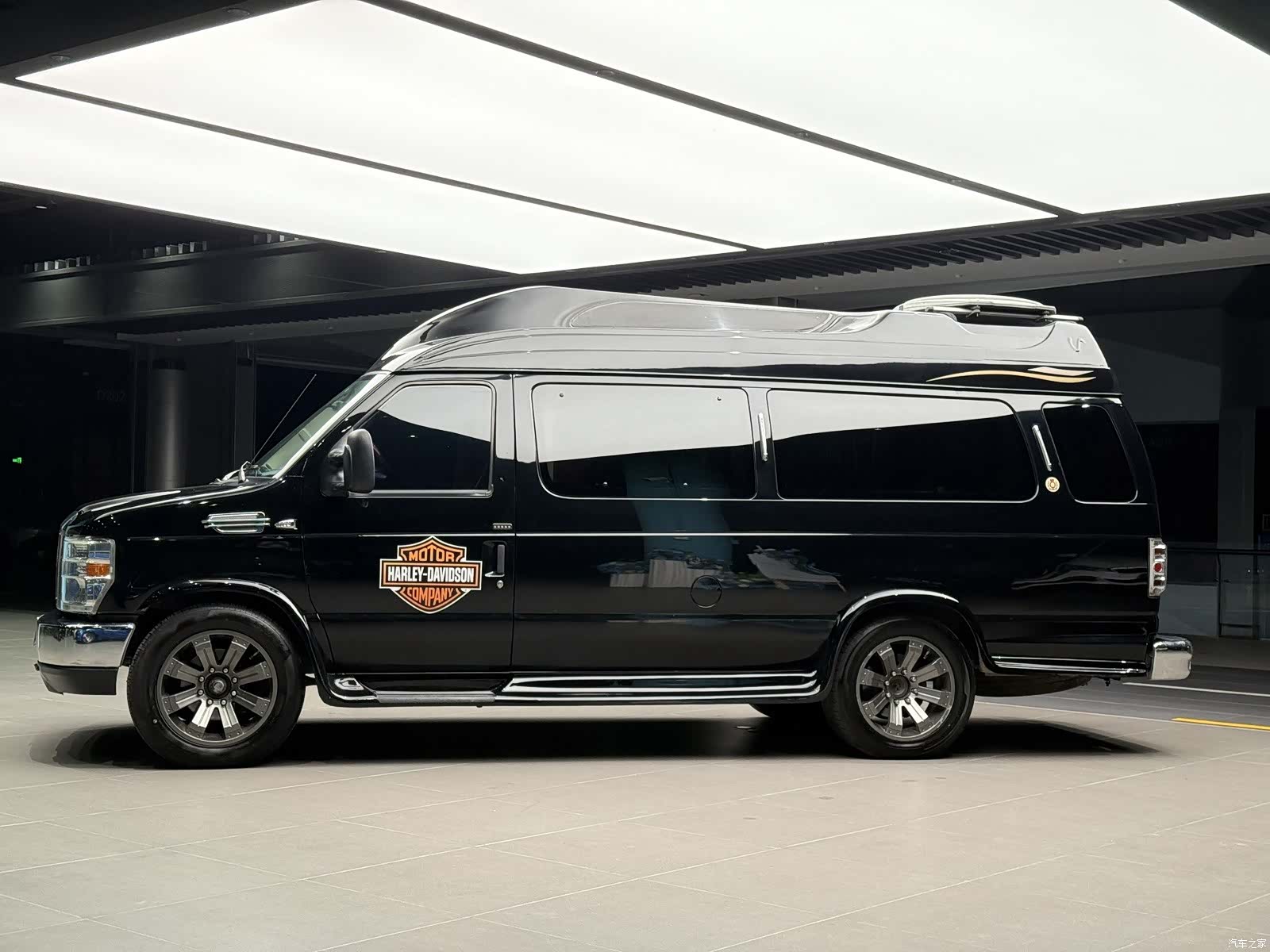 Ford E350, 2011 4