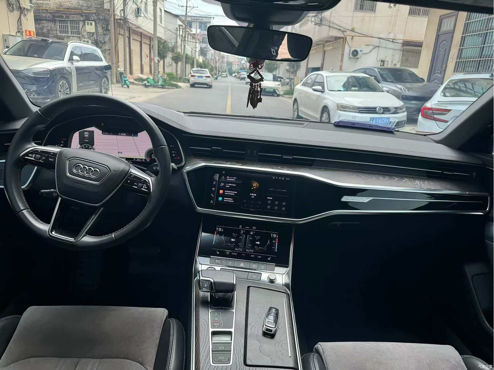 Audi A6L, 2021 все фото