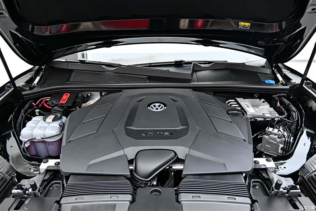 Volkswagen Touareg, 2025 37