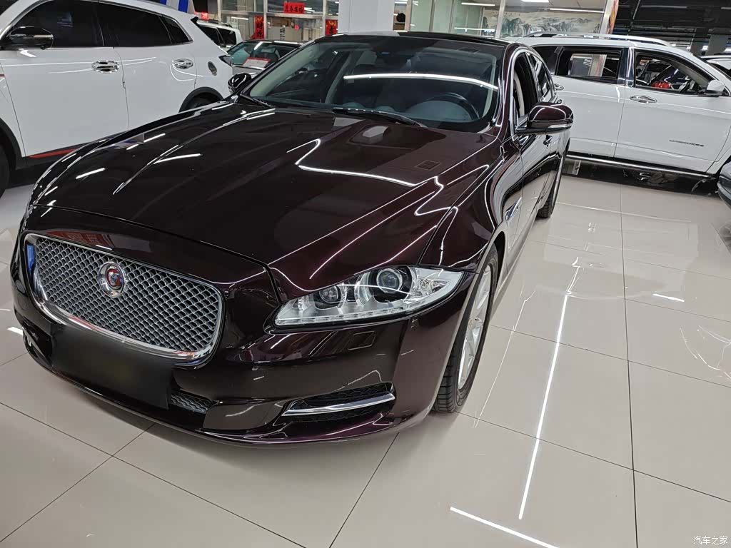 Jaguar XJ, 2015 1