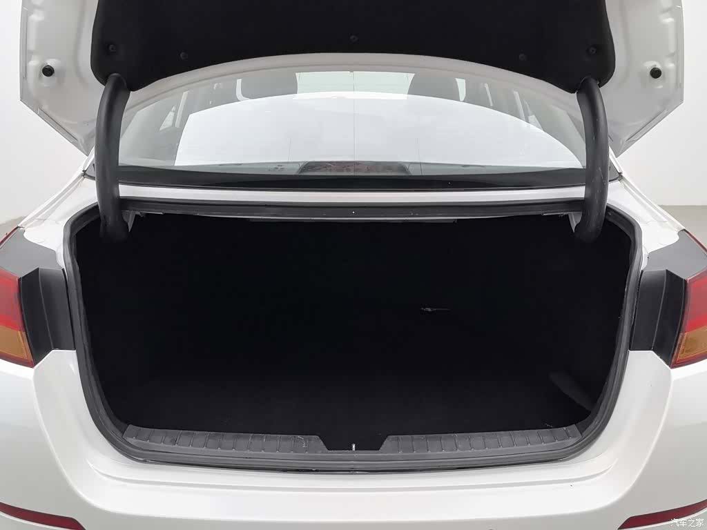 Kia K5, 2015 16