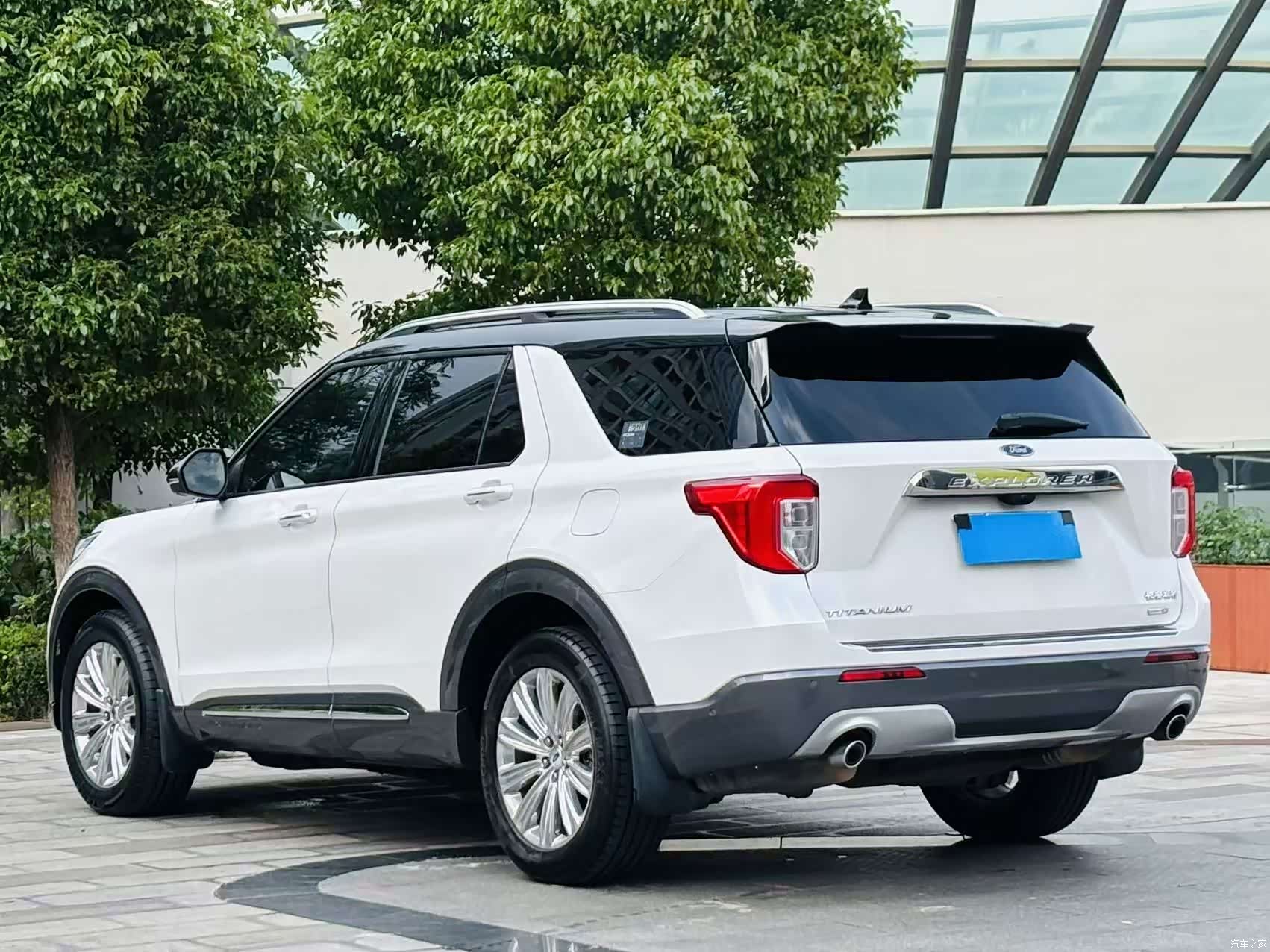 Ford Explorer, 2020 4