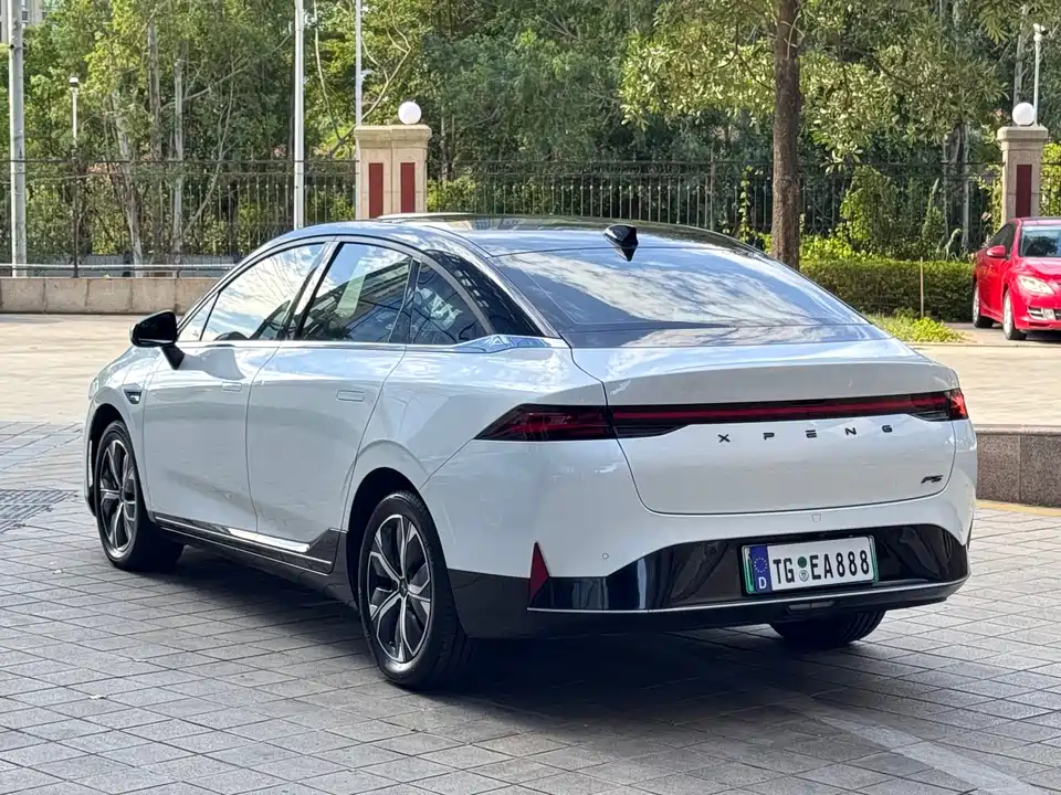 XPENG P5