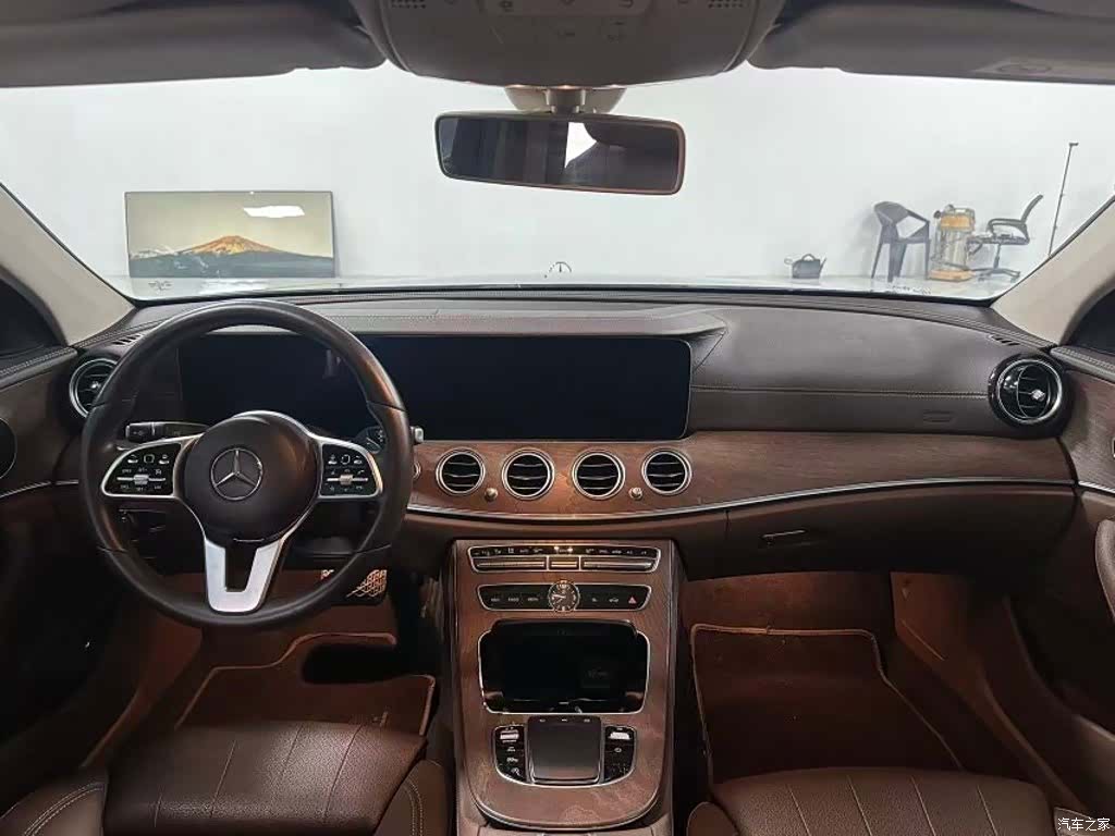Mercedes-Benz E-Class, 2019 6