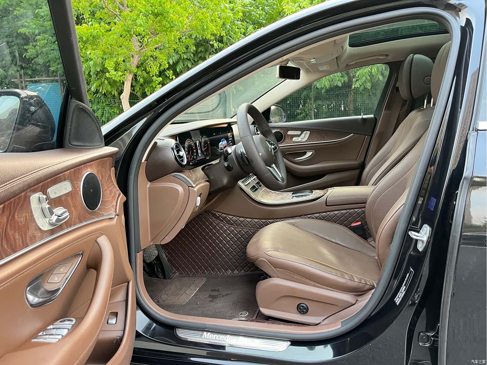Mercedes-Benz E-Class, 2020 11
