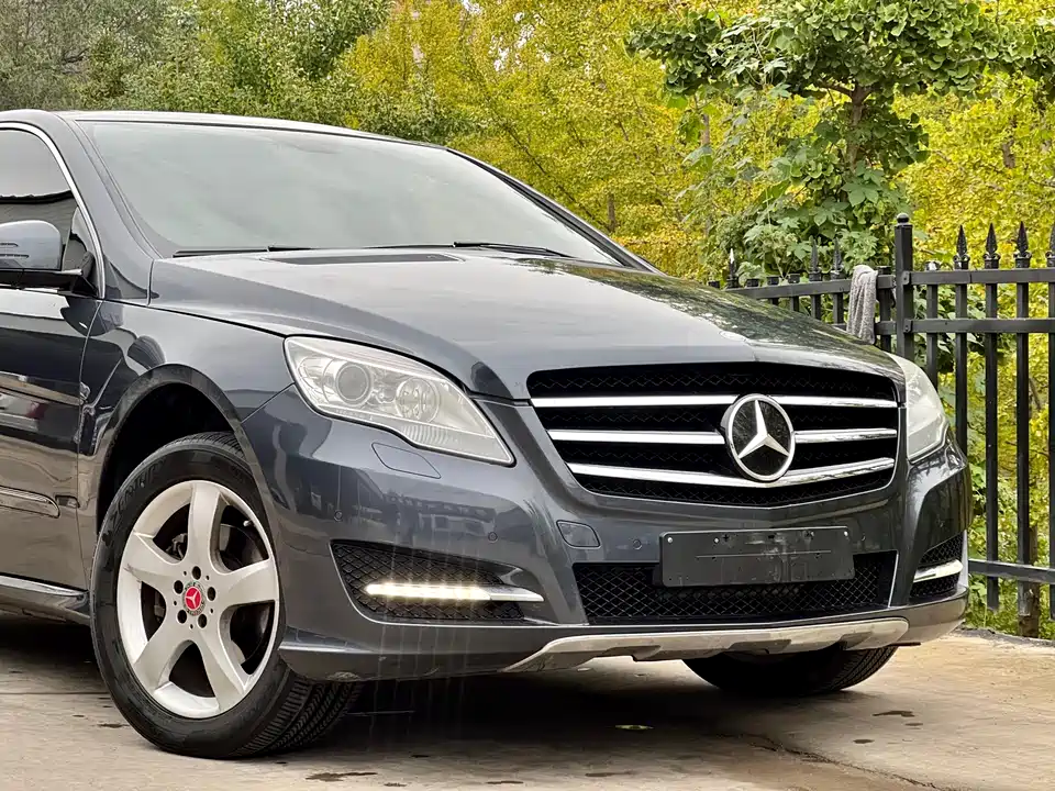 Mercedes-Benz R-class