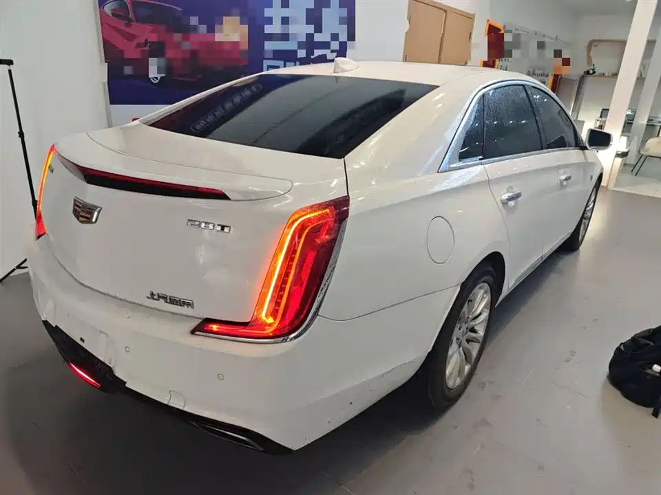 Cadillac XTS