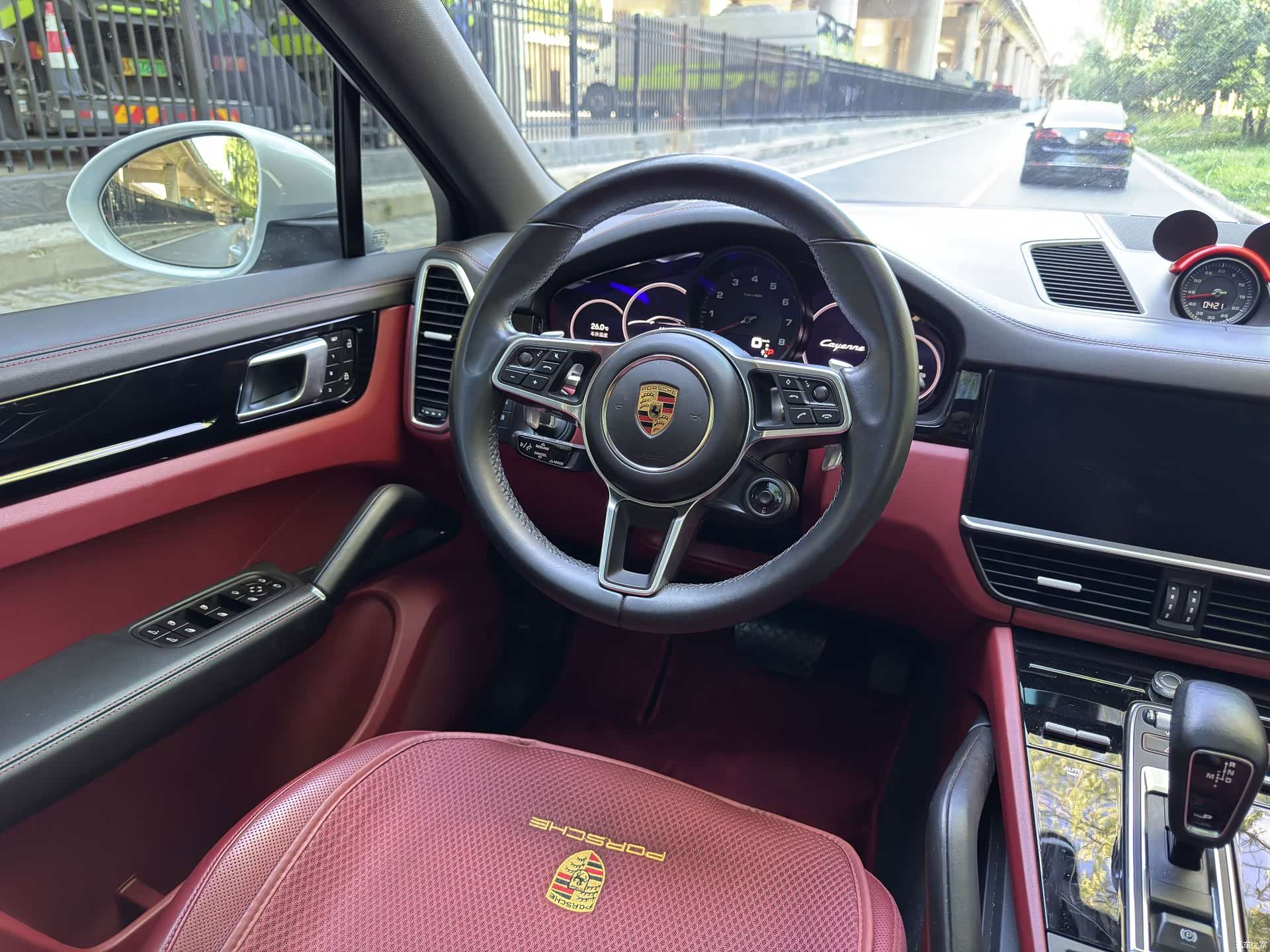 Porsche Cayenne, 2022 все фото