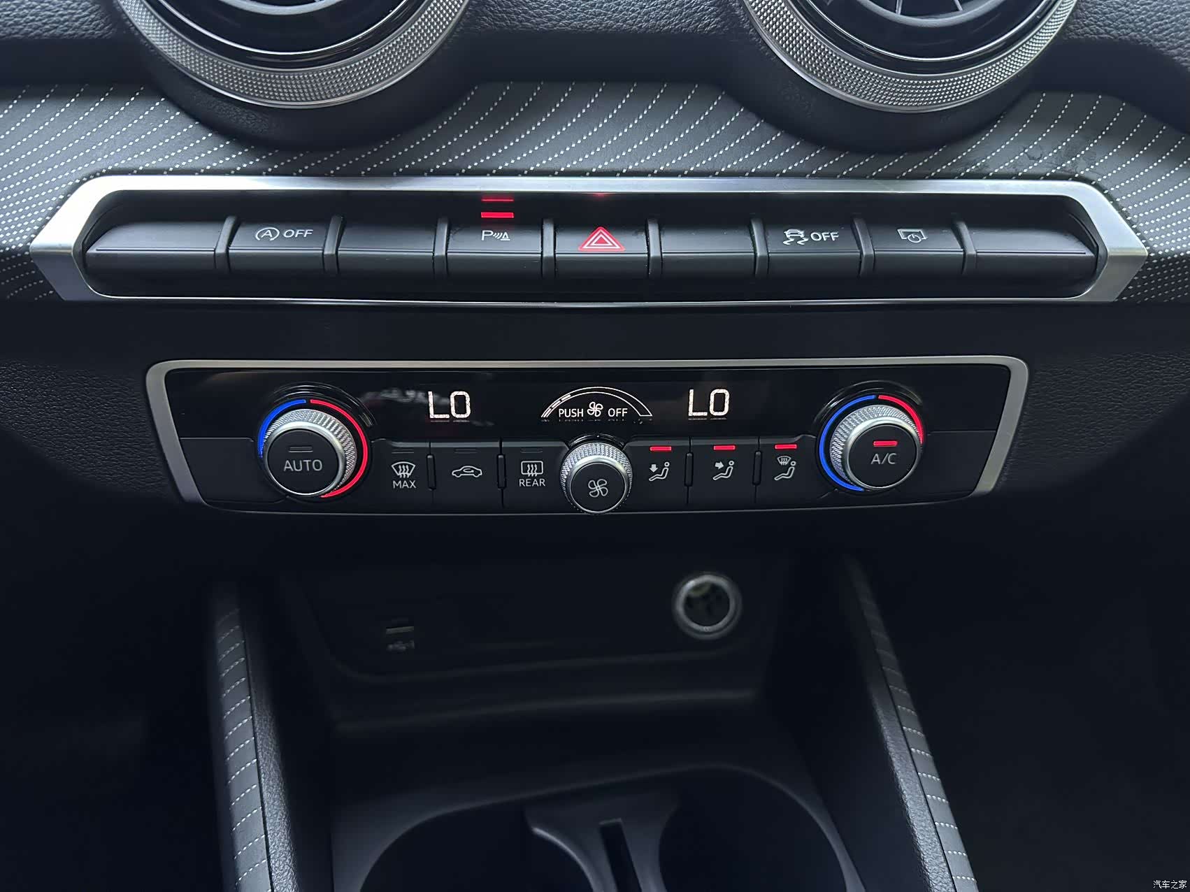 Audi Q2L, 2022 16