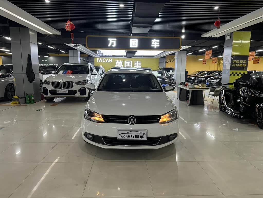 Volkswagen Sagitar