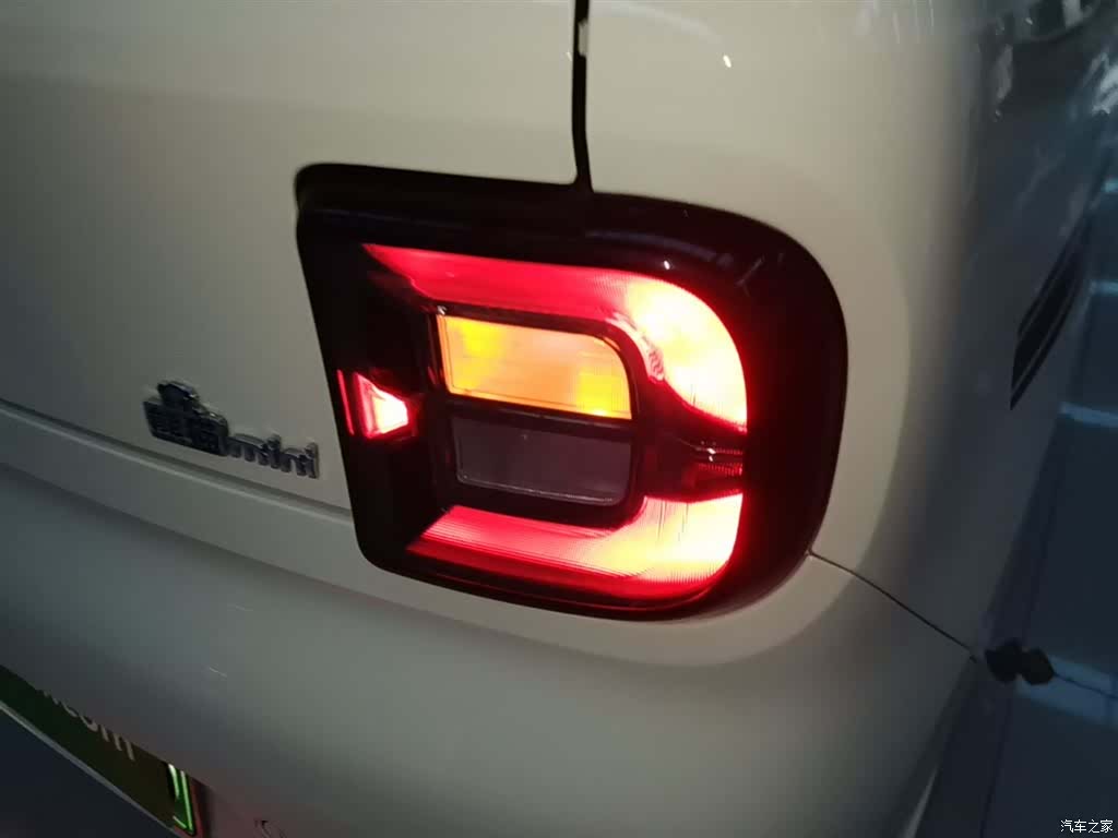 Geely Panda, 2025 8