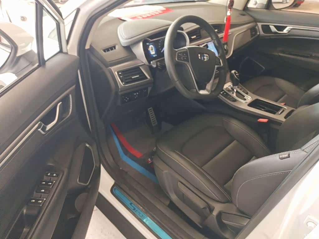 Geely Emgrand, 2018 16