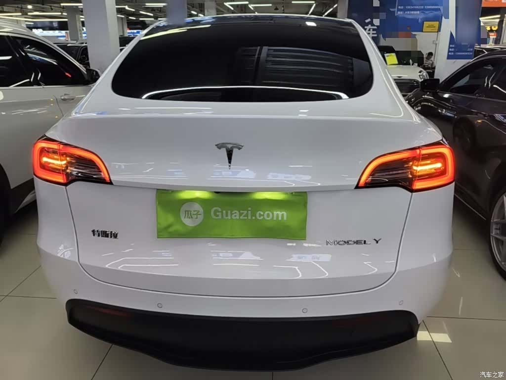 Tesla Model Y, 2023 6