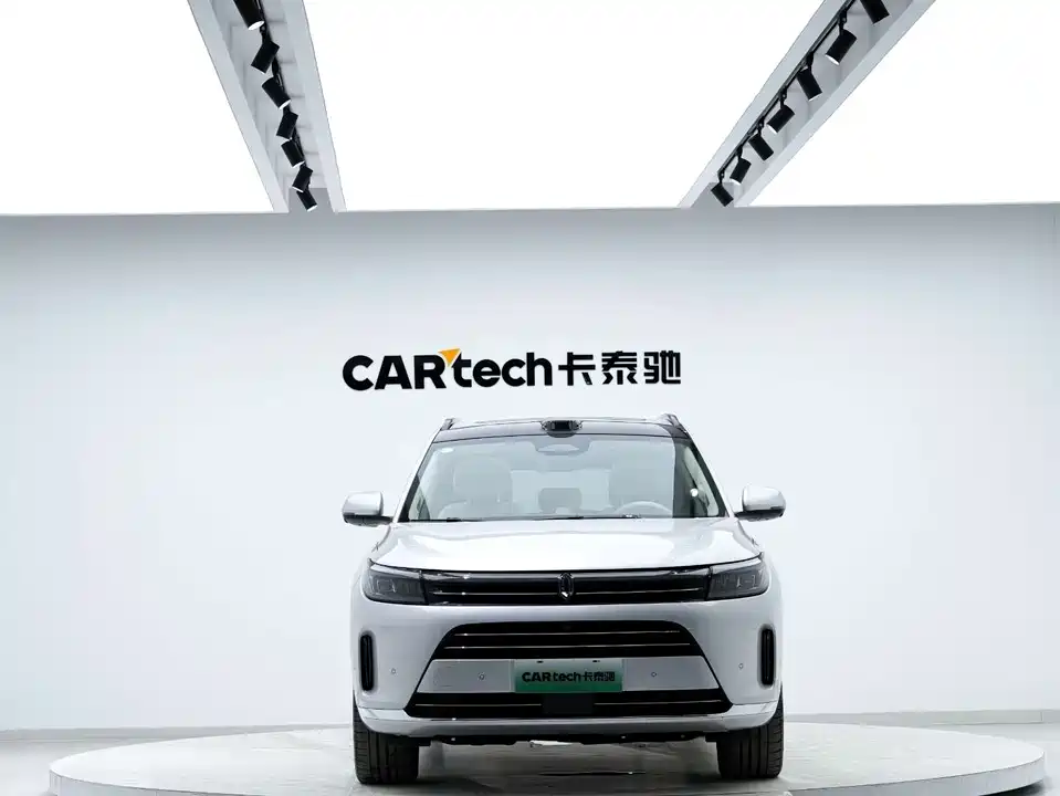 AITO Ask the world M7