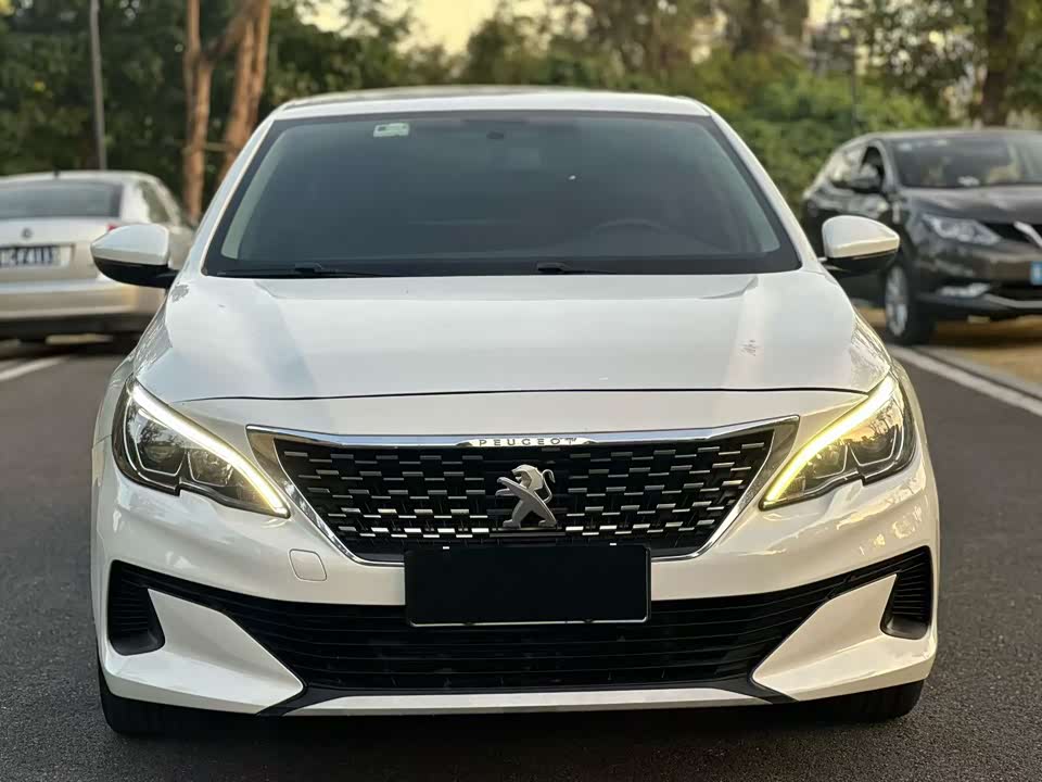 Peugeot 408