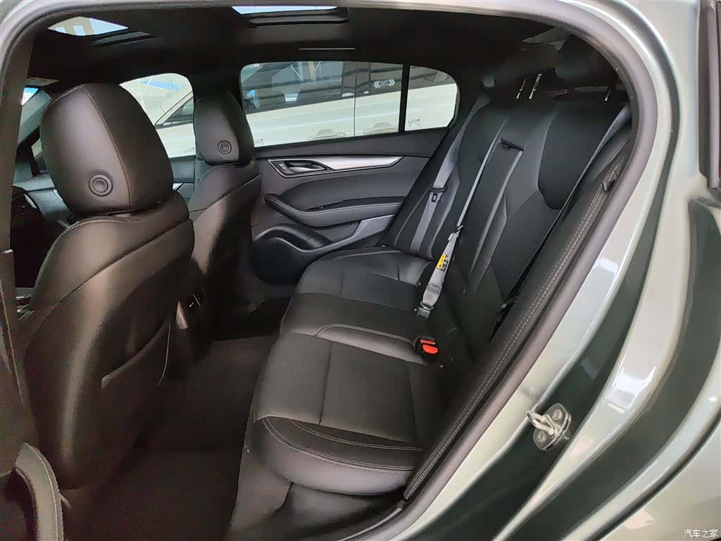 Cadillac CT5, 2022 17