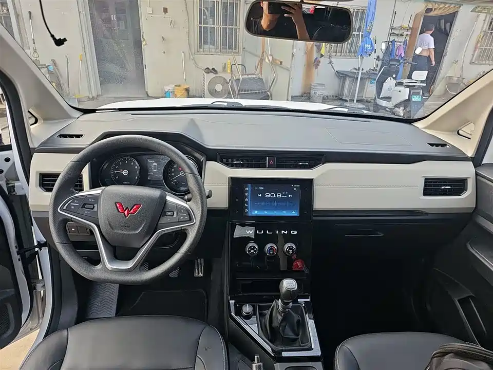 Wuling Wuling Journey