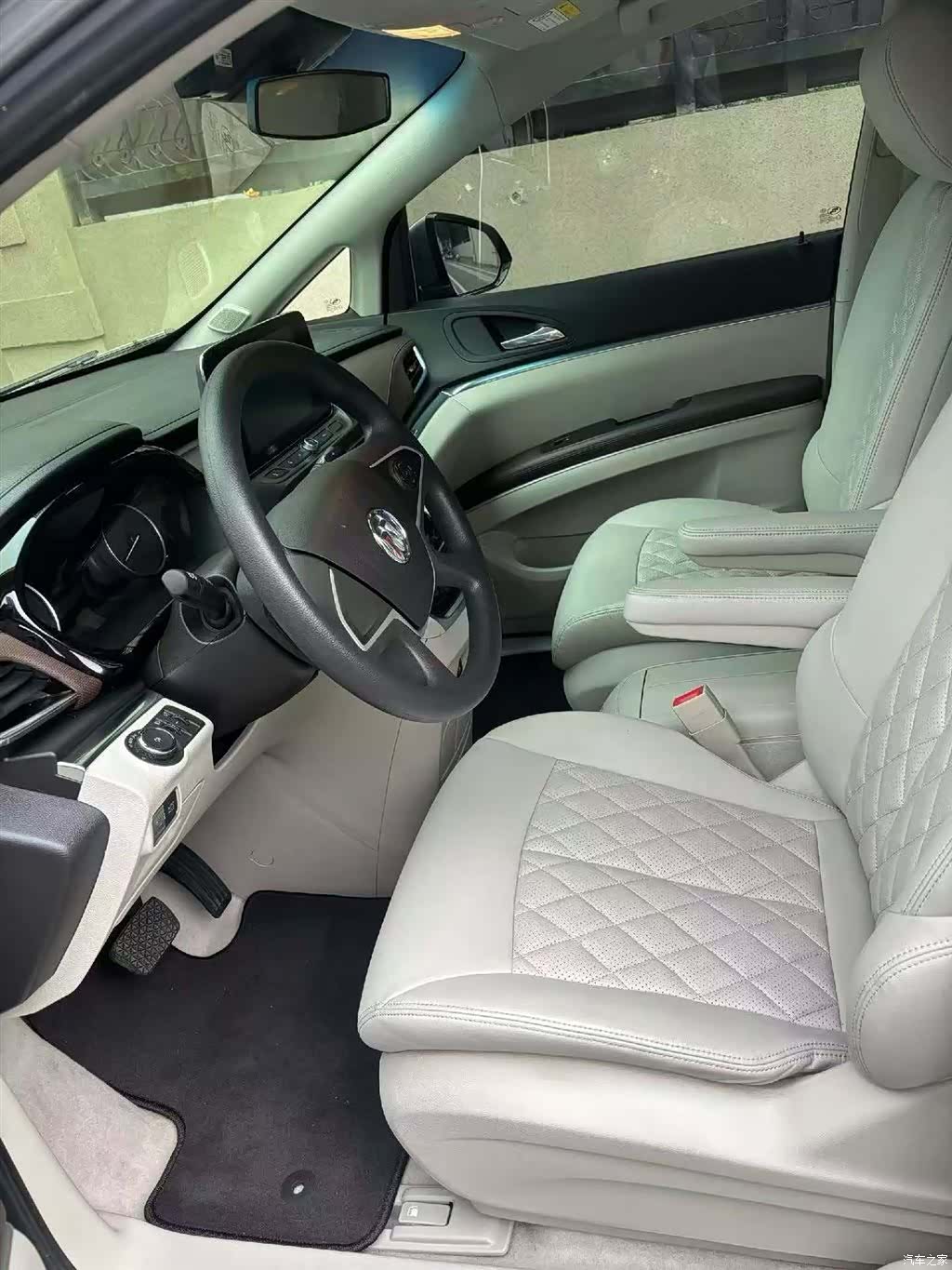 Buick GL8, 2023 6