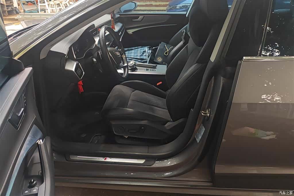 Audi A7L, 2023 8
