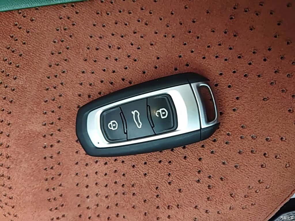 Geely Panda, 2025 9