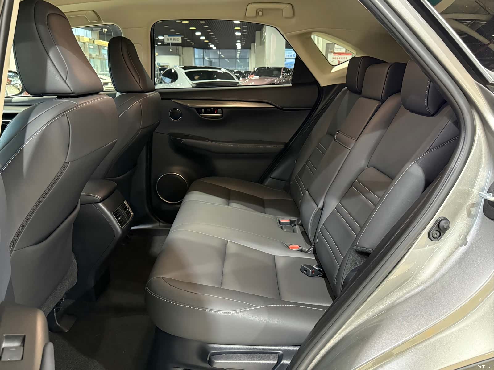Lexus NX, 2017 4
