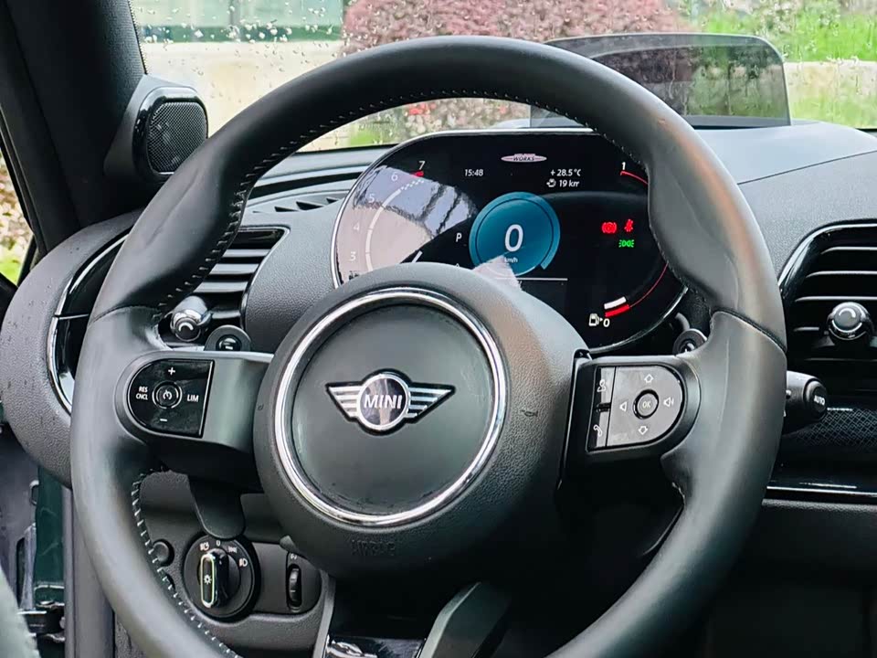 MINI JCW CLUBMAN