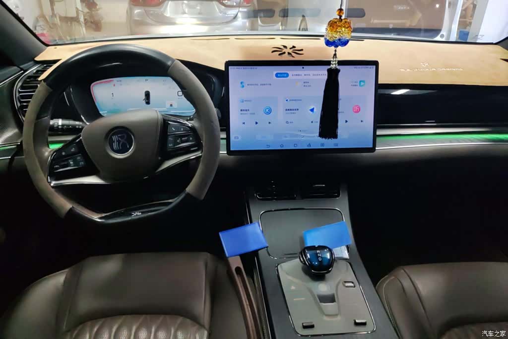 BYD Han, 2023 12