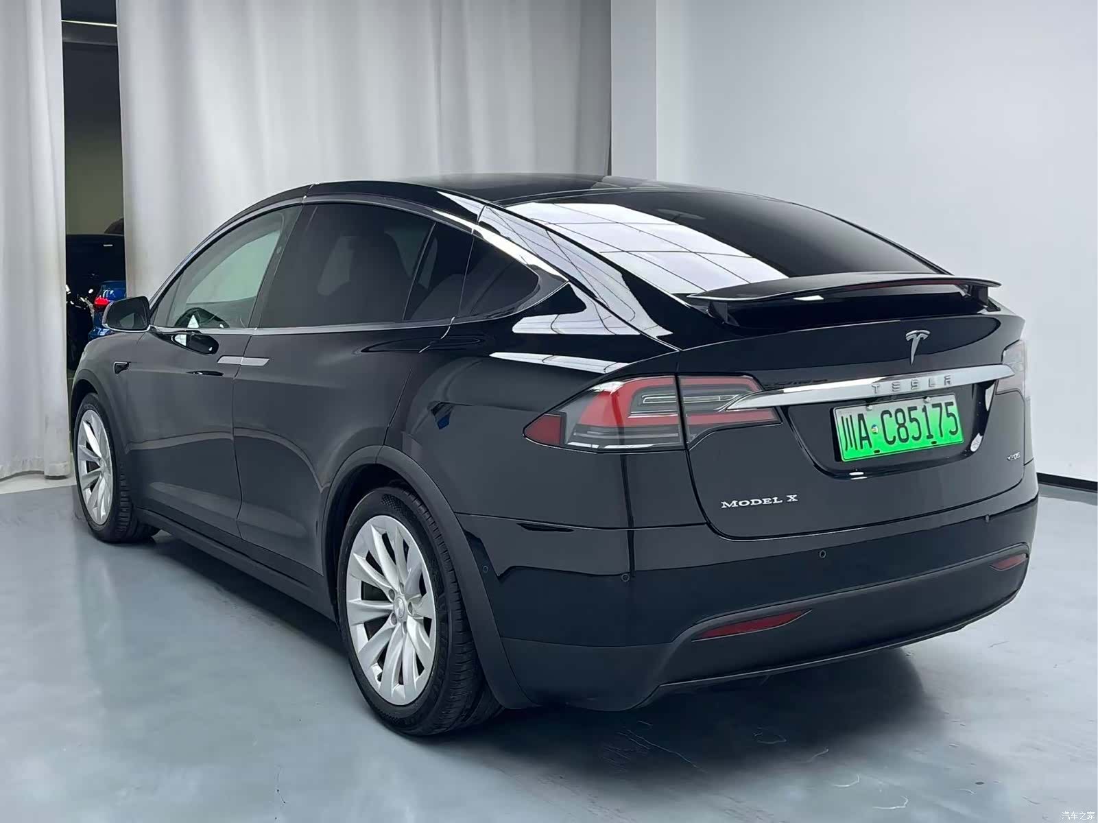 Tesla Model X, 2017 7