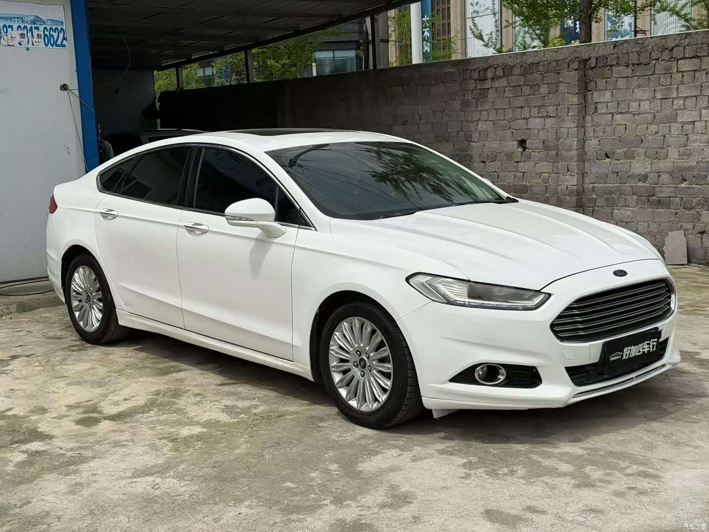 Ford Mondeo, 2014 3