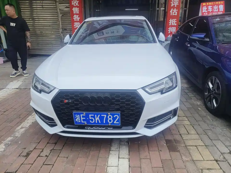 Audi A4L