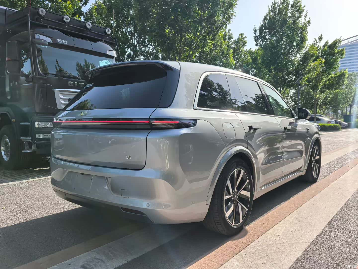 Li Auto L8, 2023 7
