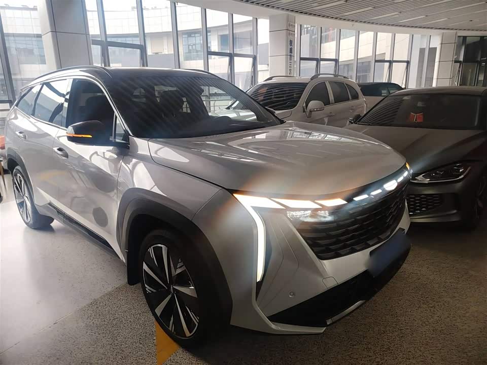 Geely Atlas L