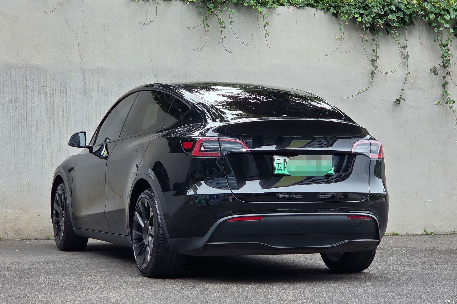 Tesla Model Y, 2021 6