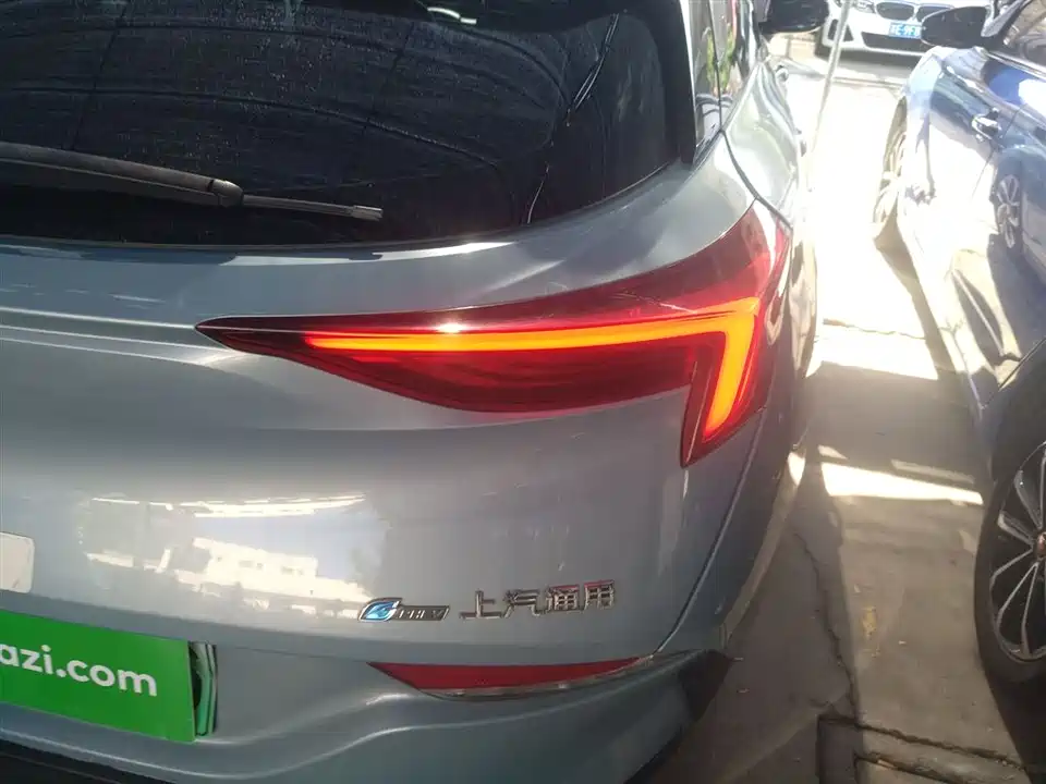 Buick Slightly blue 6