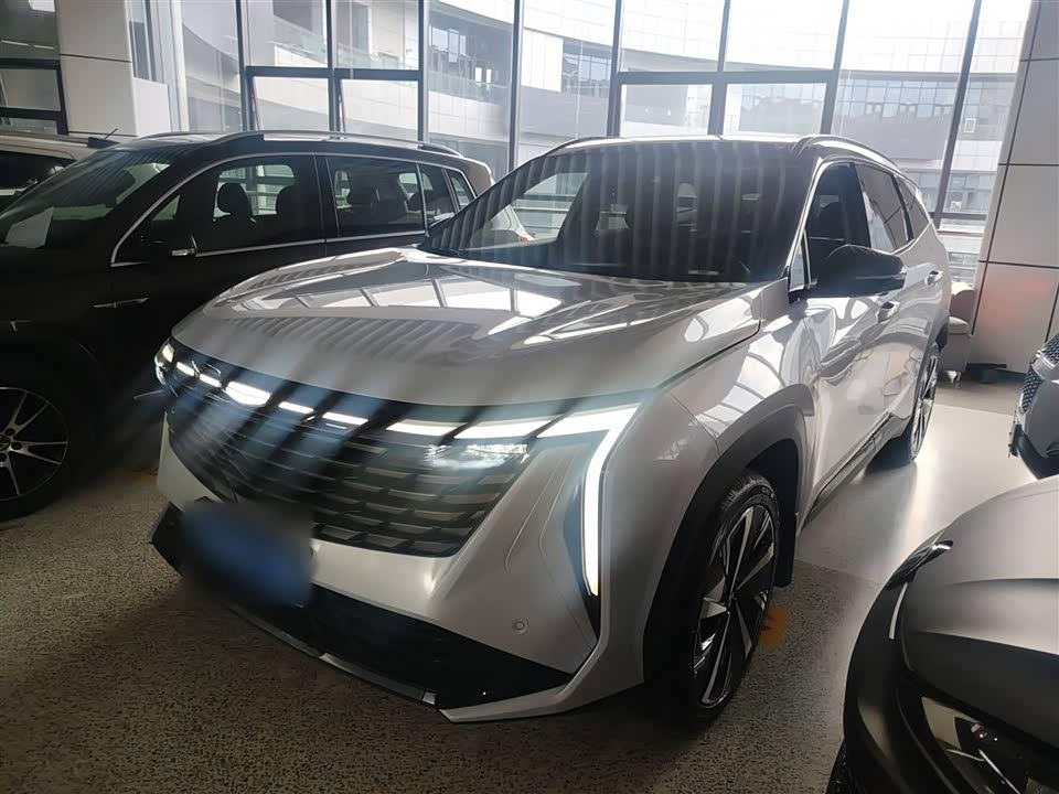Geely Atlas L