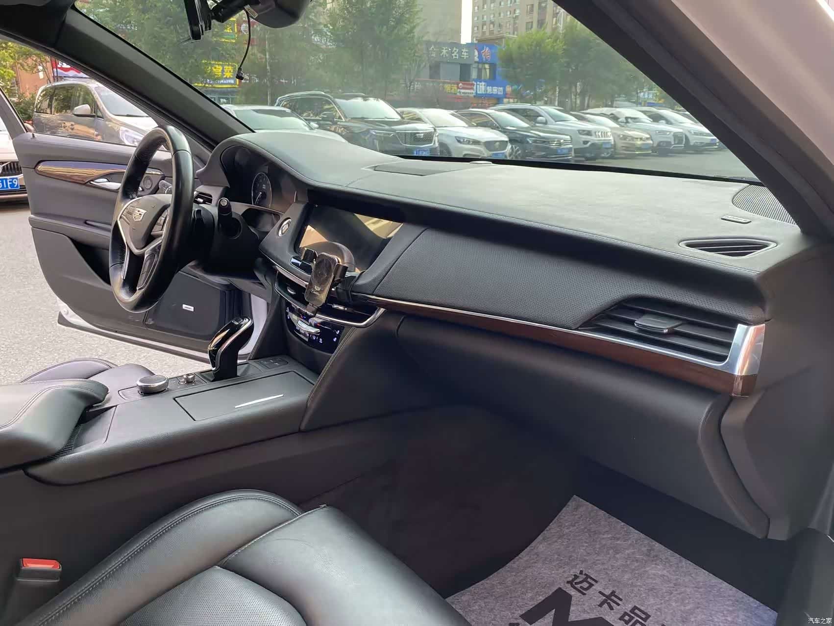 Cadillac CT6, 2020 все фото