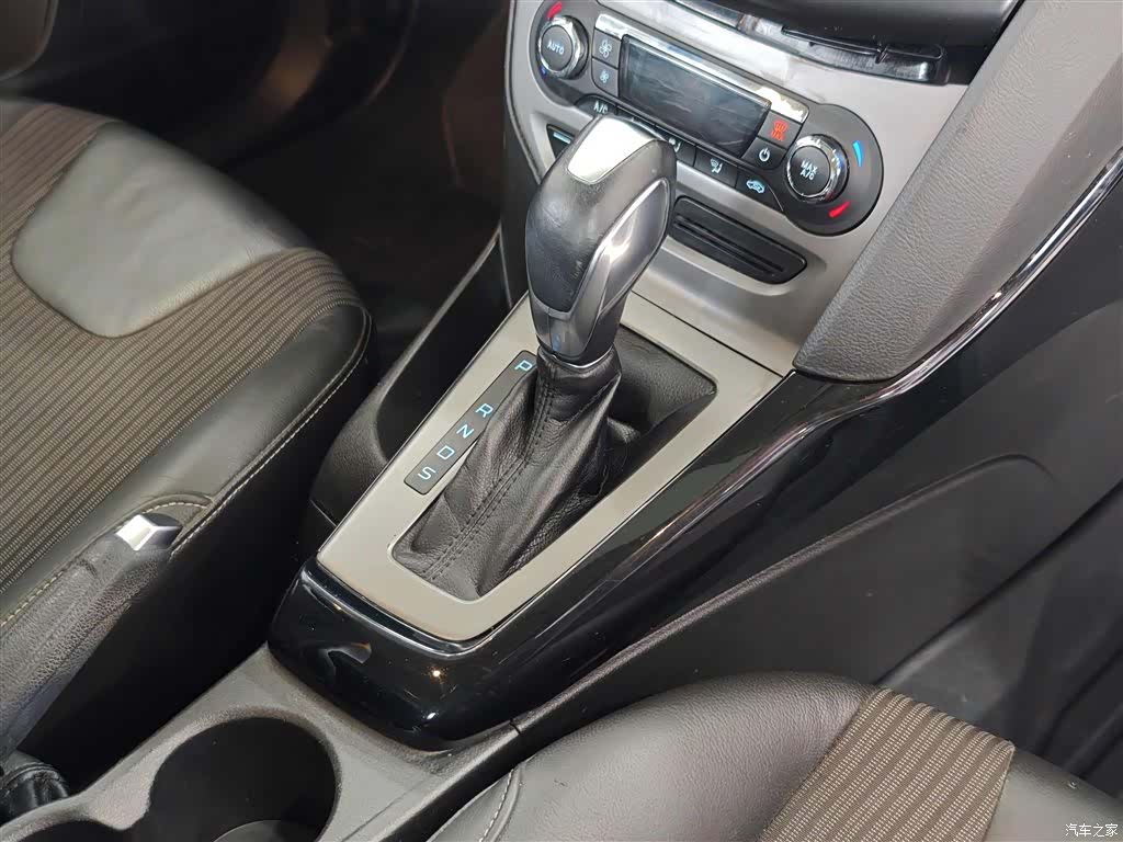 Ford Focus, 2014 20