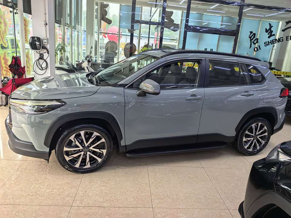 Toyota Corolla Sharp amplifier