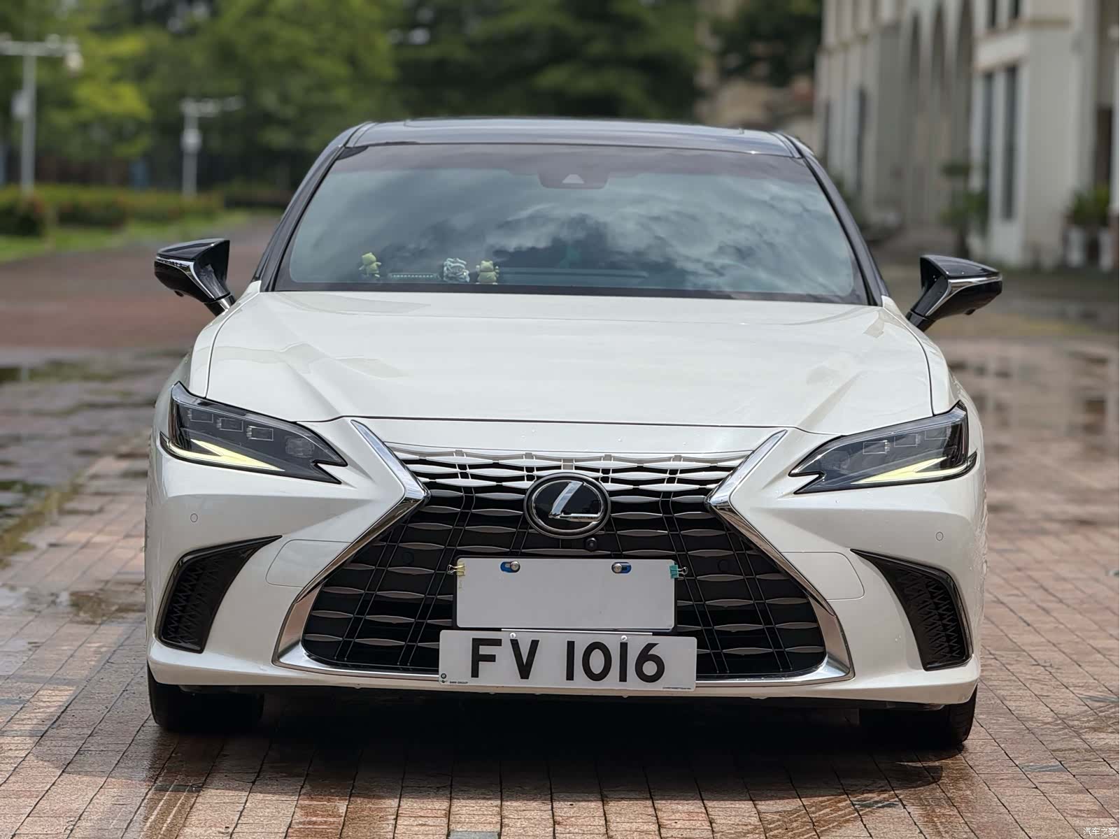 Lexus ES, 2024 2