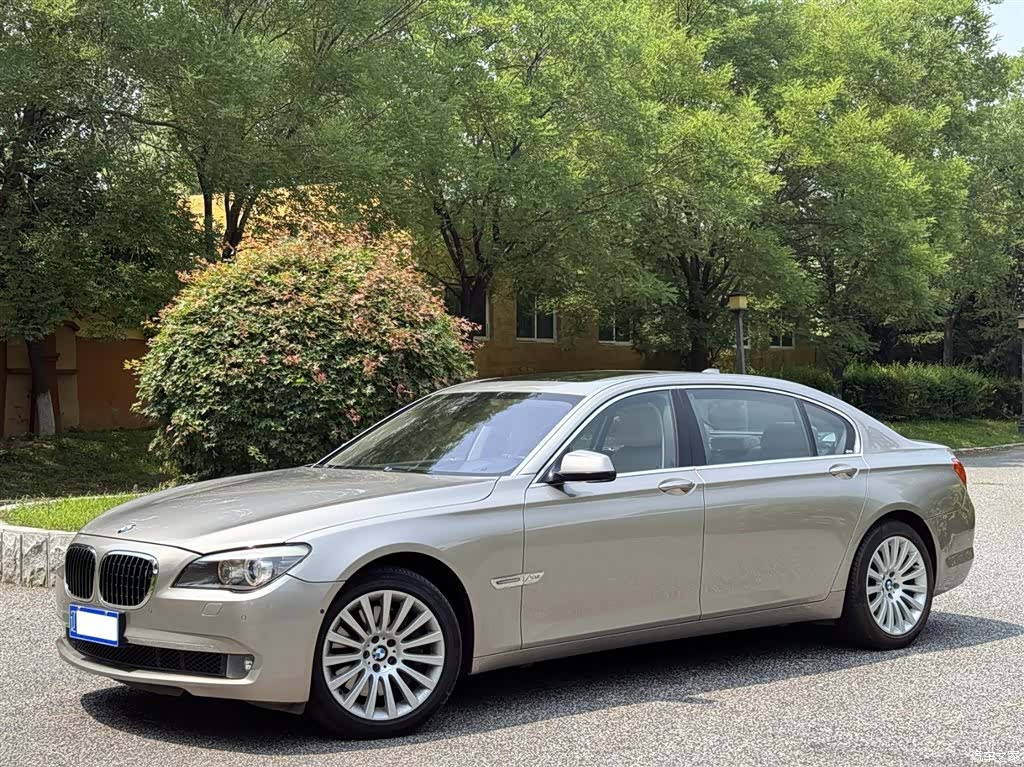 BMW 7 Series, 2012 4