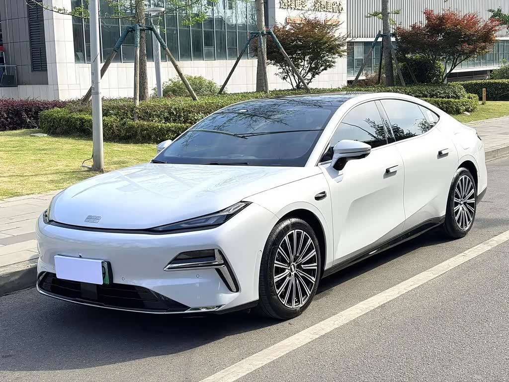 Geely Galaxy Starshine 8