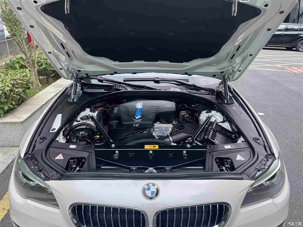 BMW 5 Series, 2016 27