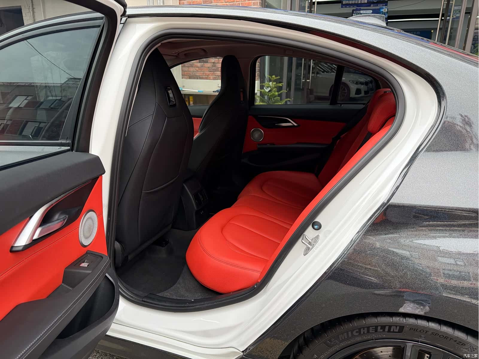 BMW 1 Series, 2023 11